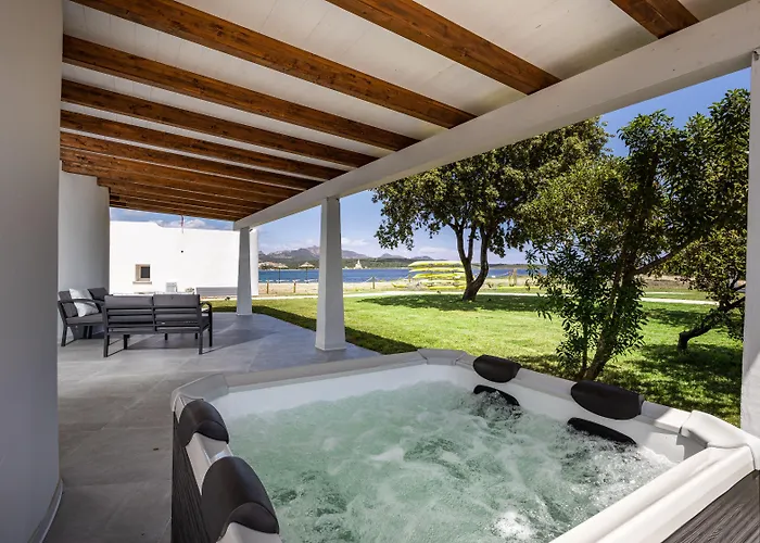 Hotel Baia Del Sole 4*